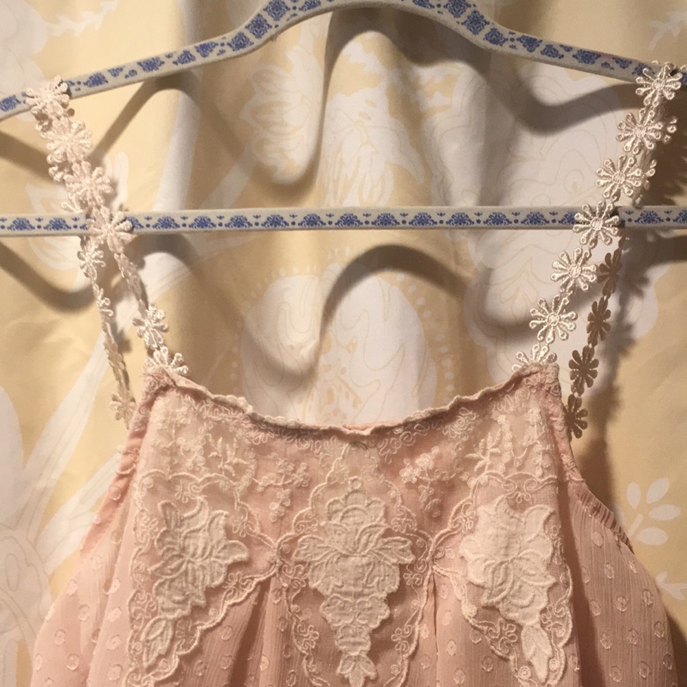 Daisy strap tank top